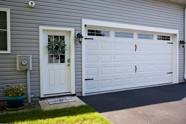 24/7 Emergency Garage Door experts in McLoud, OK